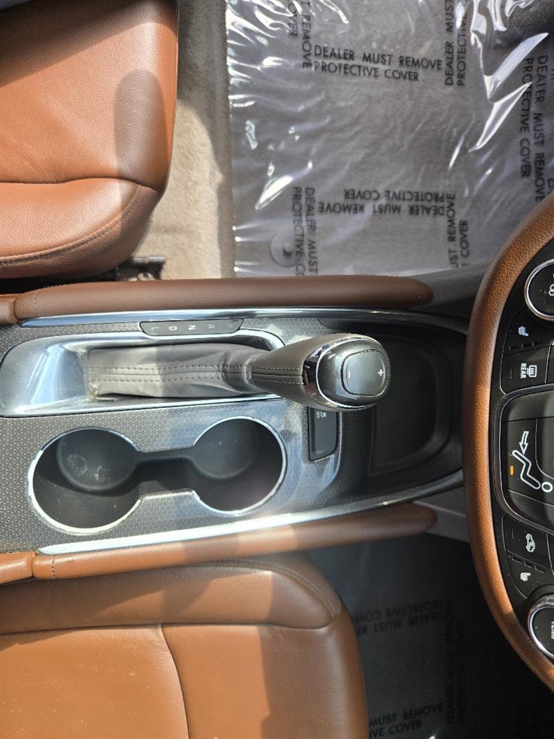 Used 2016 Chevrolet Malibu LT w/ Leather Package image 38