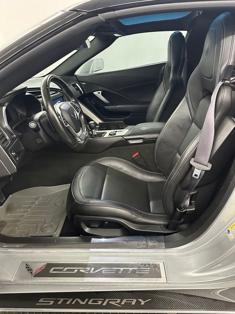 Used 2016 Chevrolet Corvette Stingray Coupe RWD image 11