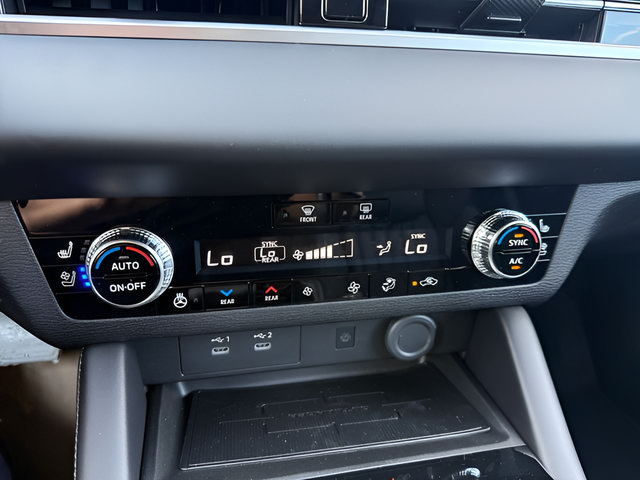 New 2026 Mitsubishi Outlander SEL FWD image 20