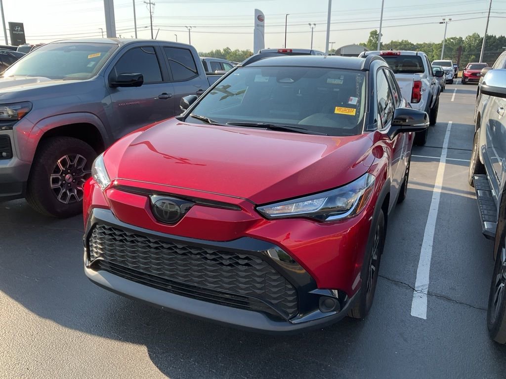 Used 2025 Toyota Corolla Cross AWD Hybrid image 11