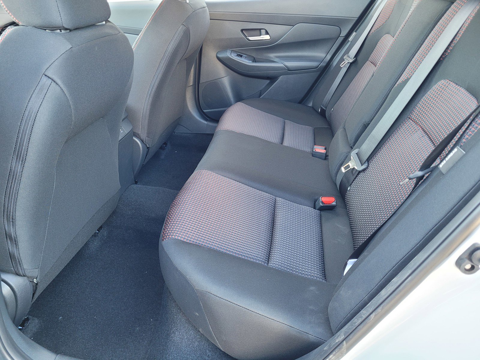New 2026 Nissan Sentra SR w/ Floor Mat Package image 7