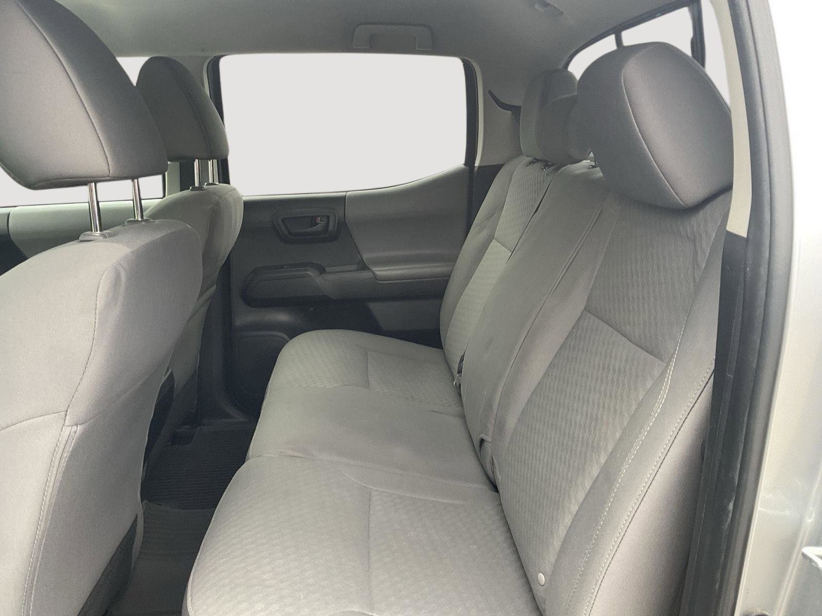 Used 2022 Toyota Tacoma SR image 15