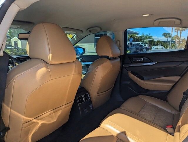 Used 2018 Nissan Maxima SR image 14