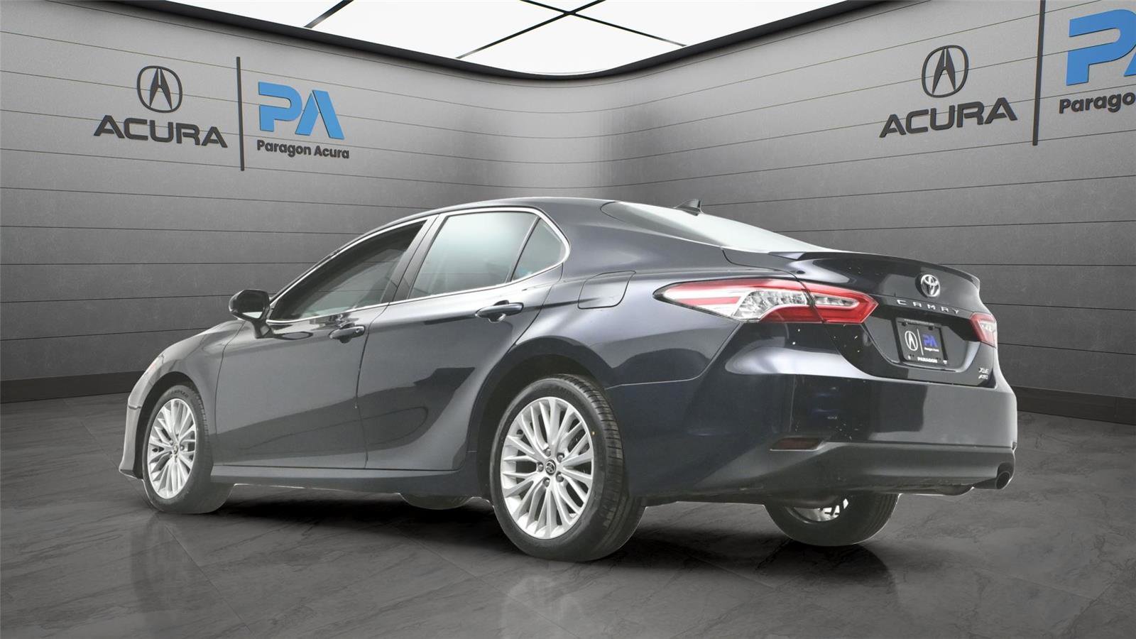 Used 2020 Toyota Camry XLE image 30