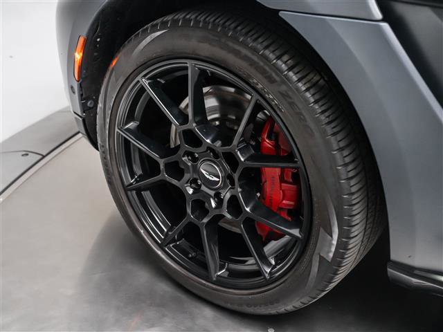 Used 2021 Aston Martin DBX Base image 8