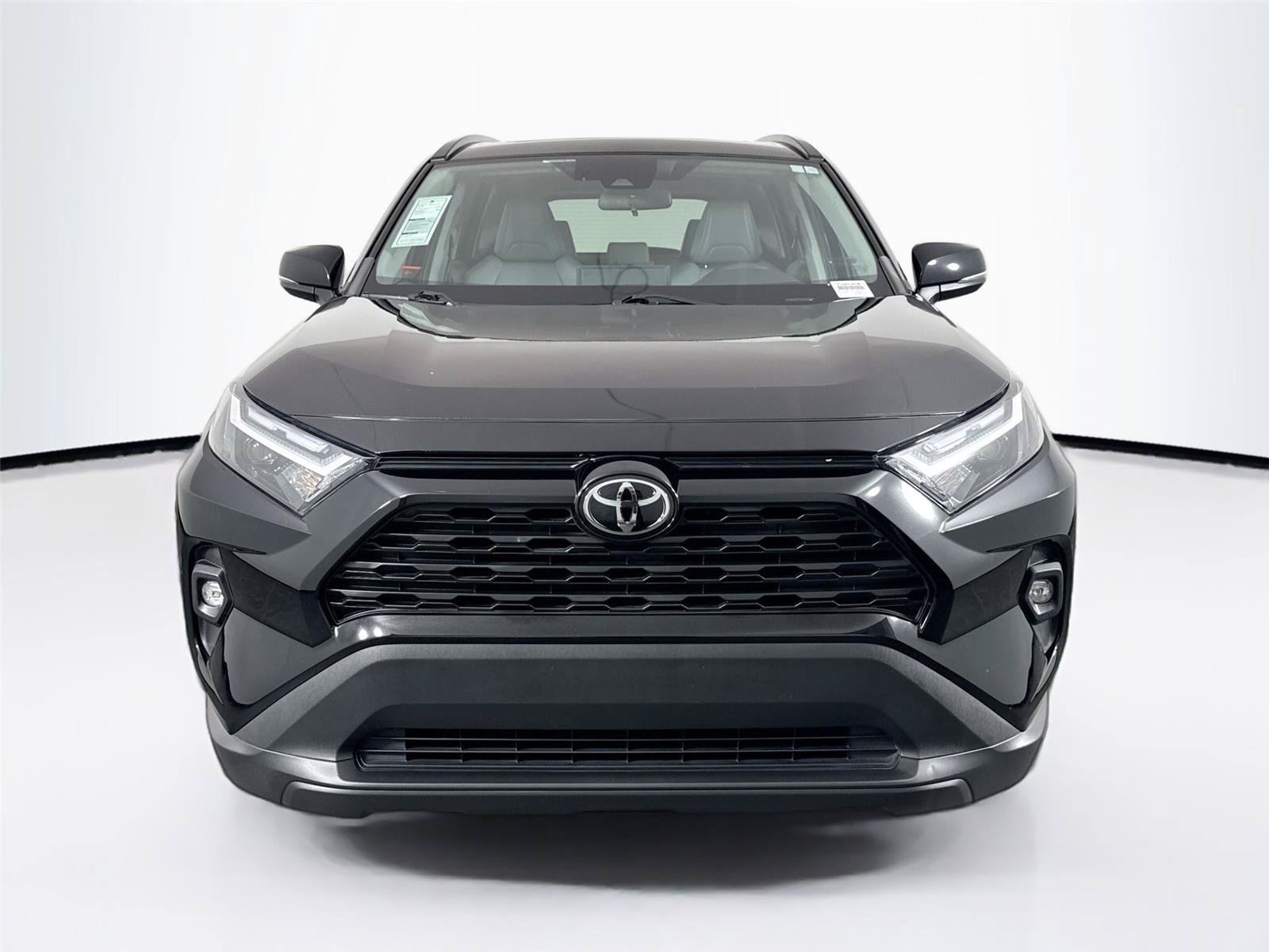 Certified 2022 Toyota RAV4 XLE Premium AWD/4WD image 8