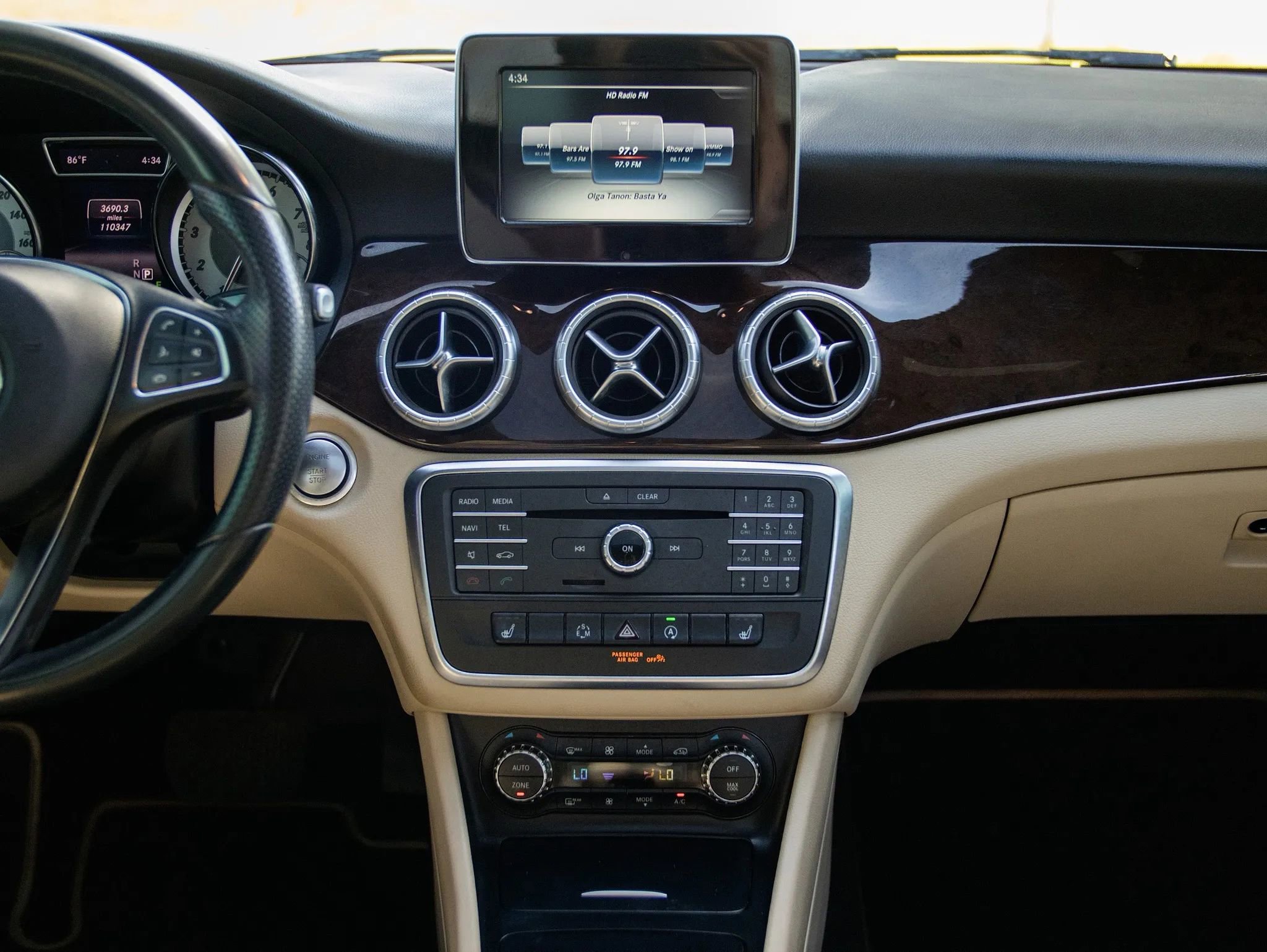 Used 2015 Mercedes-Benz CLA 250 image 31