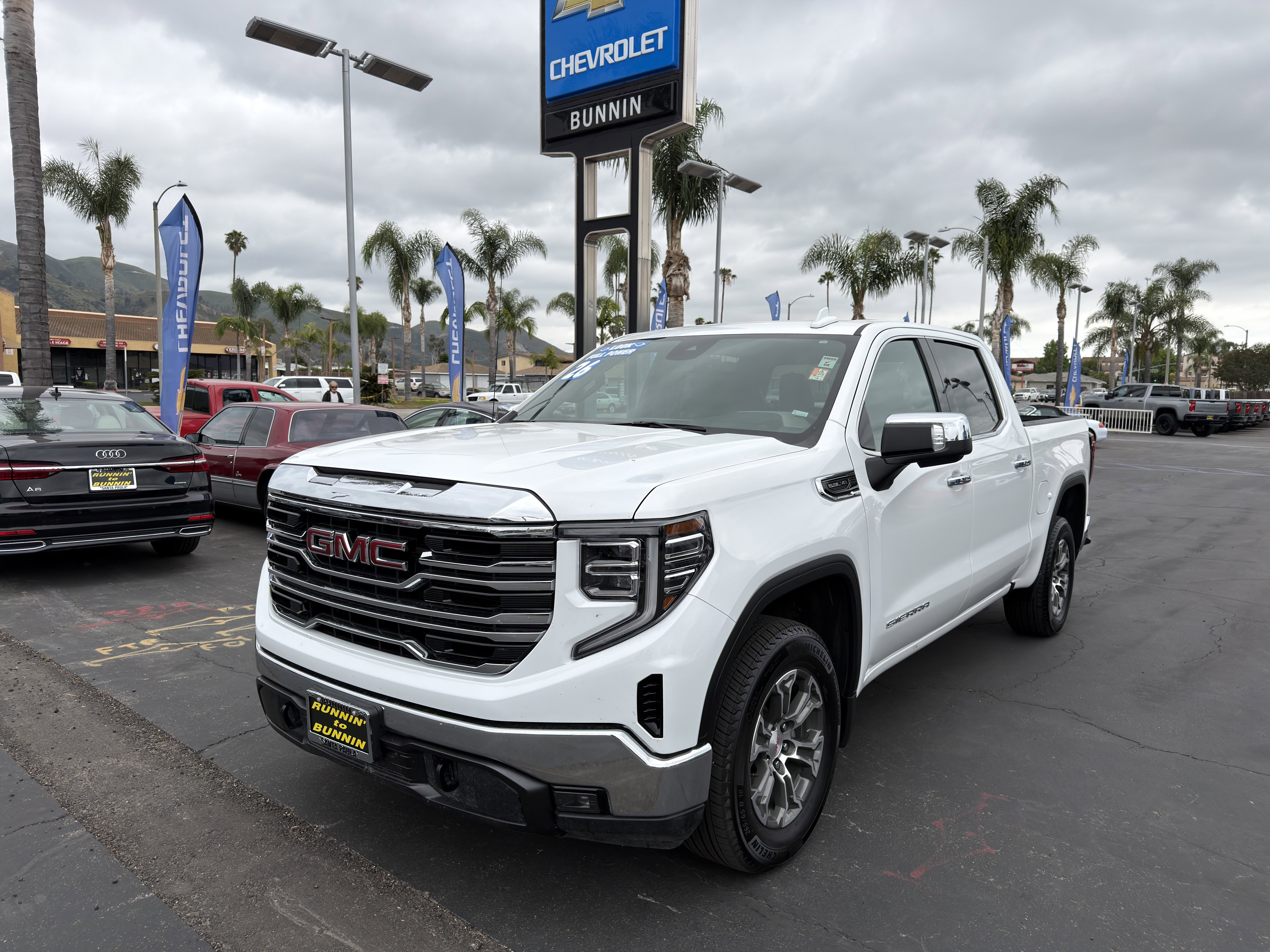 Used 2026 GMC Sierra 1500 SLT RWD image 4