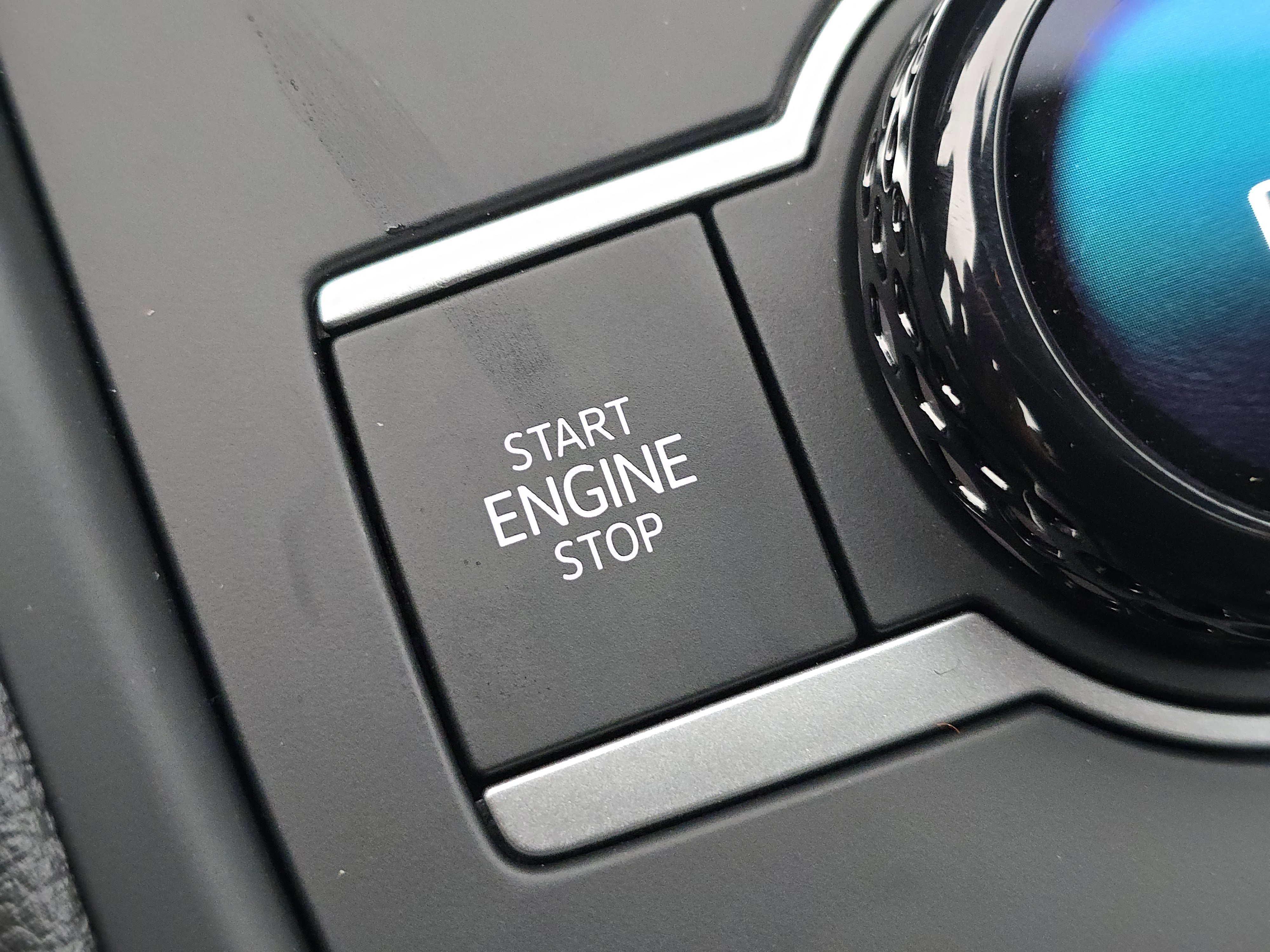 New 2026 Volkswagen Tiguan SE R-Line image 24