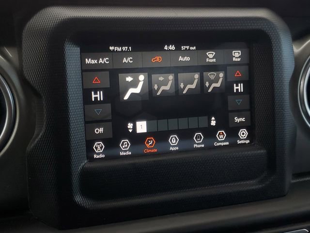 Used 2020 Jeep Wrangler Unlimited Sahara image 22