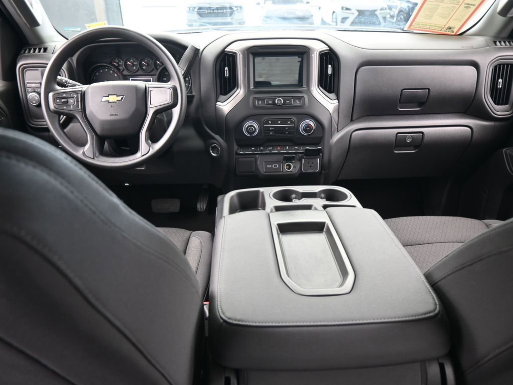 Used 2025 Chevrolet Silverado 1500 Custom image 39