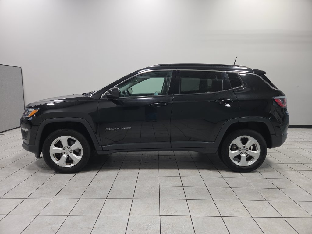 Used 2018 Jeep Compass Latitude AWD/4WD image 10
