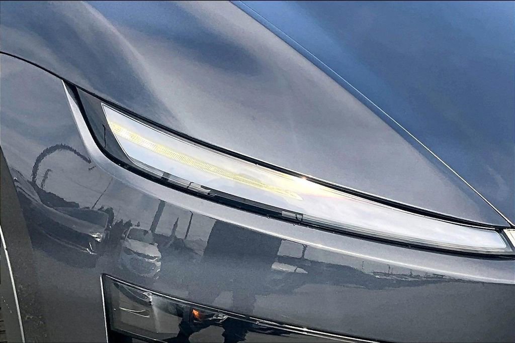 Used 2026 Tesla Model Y AWD image 31