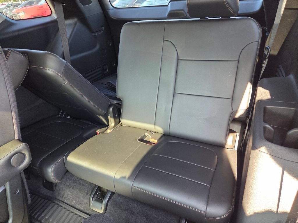 Used 2020 Chevrolet Traverse Premier FWD image 8