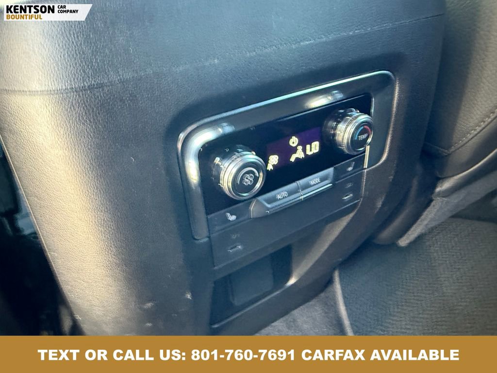 Used 2025 GMC Yukon XL Denali AWD/4WD image 36