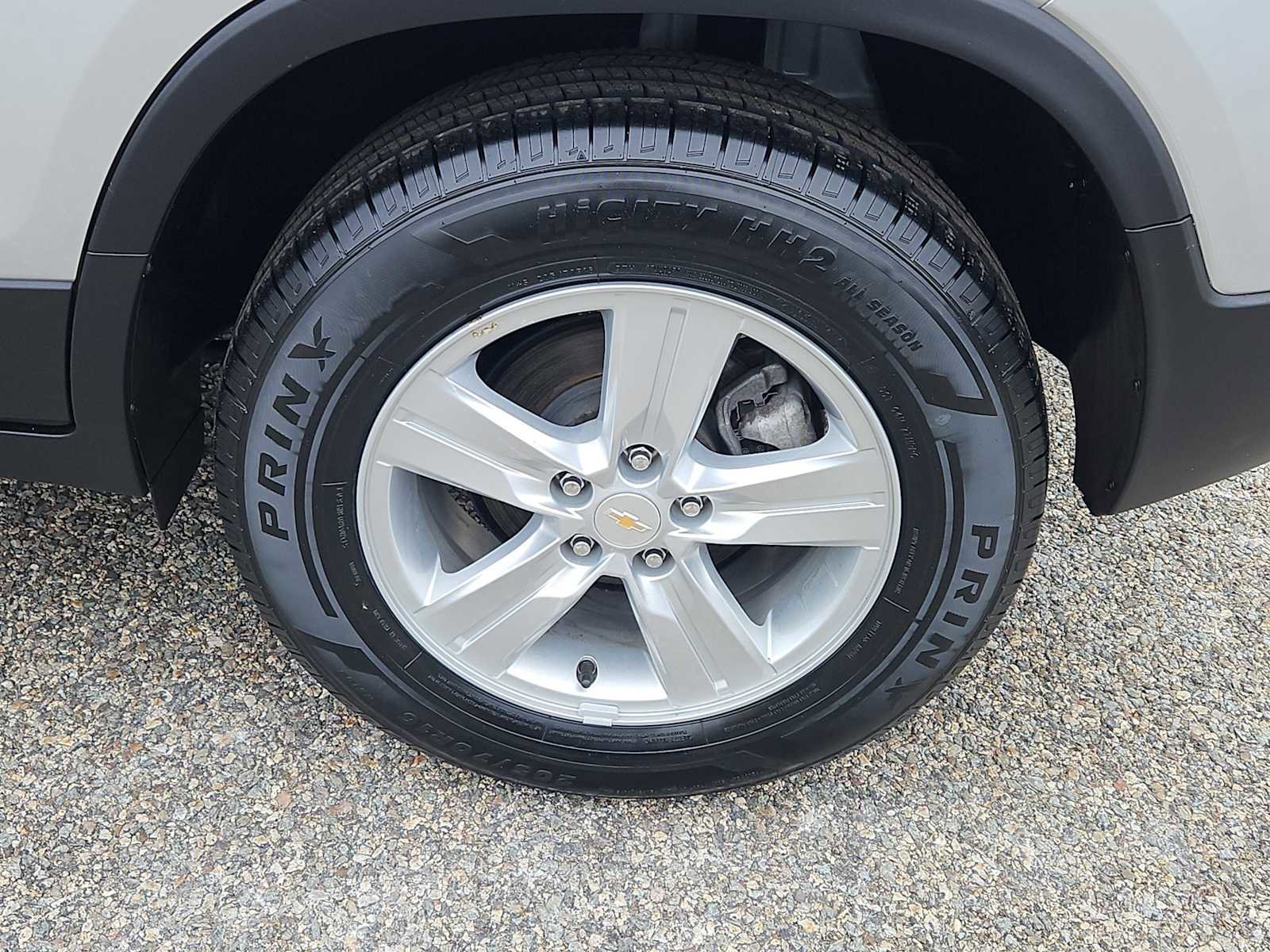 Certified 2022 Chevrolet Trax LT w/ LT Convenience Package image 8