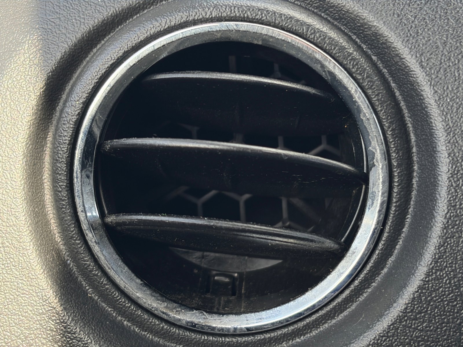 Used 2014 Jeep Compass Sport w/ Power Value Group image 28