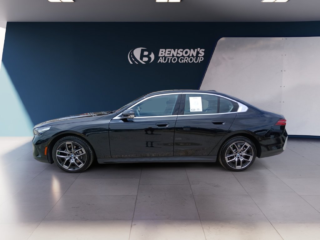 Used 2026 BMW 530i xDrive AWD/4WD image 8