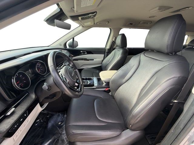 Used 2022 Kia Carnival EX FWD image 10