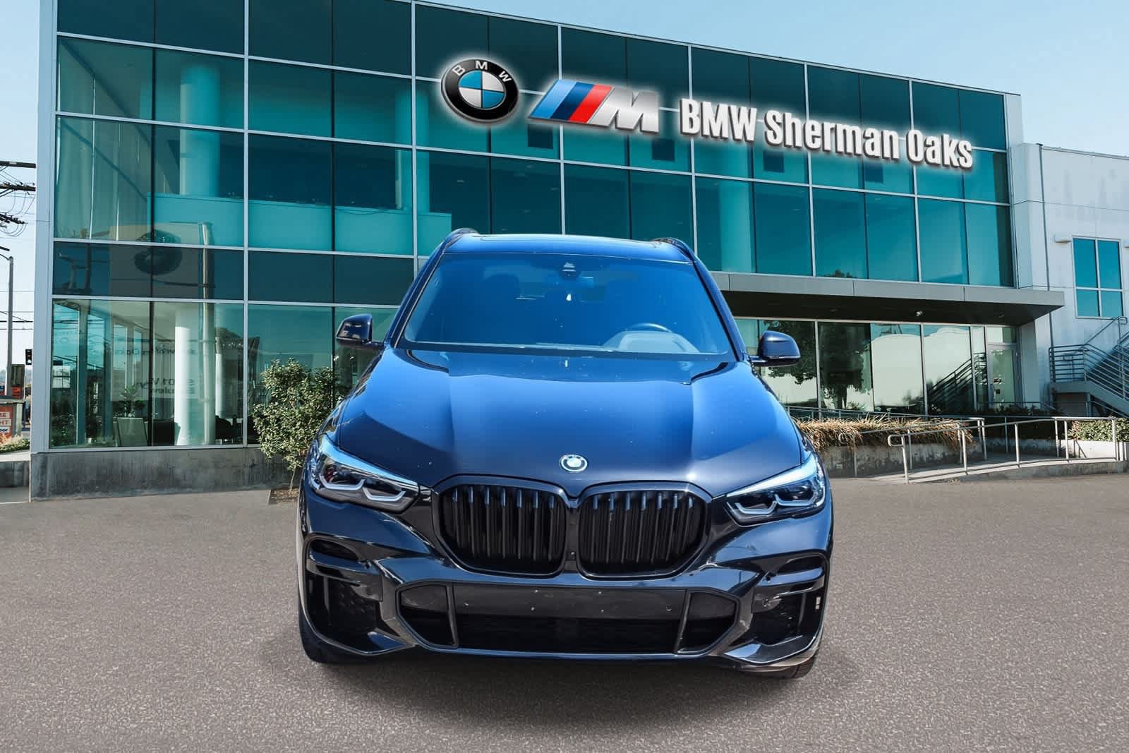 Certified 2023 BMW X5 xDrive45e w/ M Sport Package AWD/4WD image 2