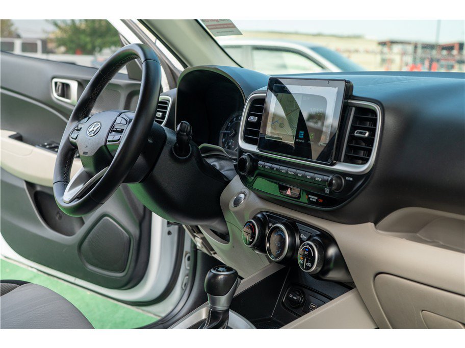 Used 2020 Hyundai Venue SEL w/ Convenience + Premium Package FWD image 42