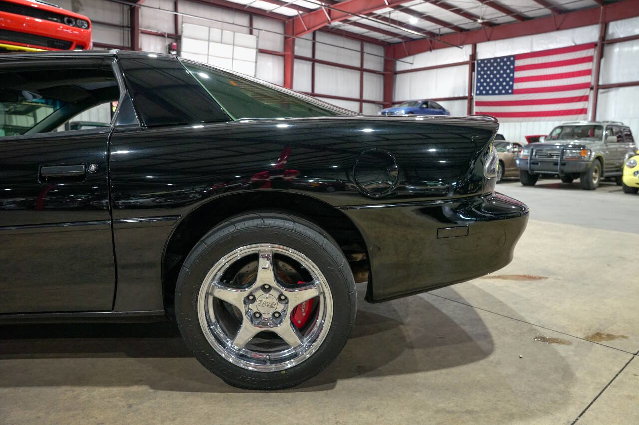 Used 1994 Chevrolet Camaro Z28 RWD image 5