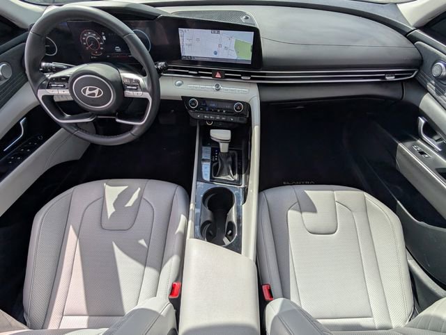 Used 2024 Hyundai Elantra Limited image 14