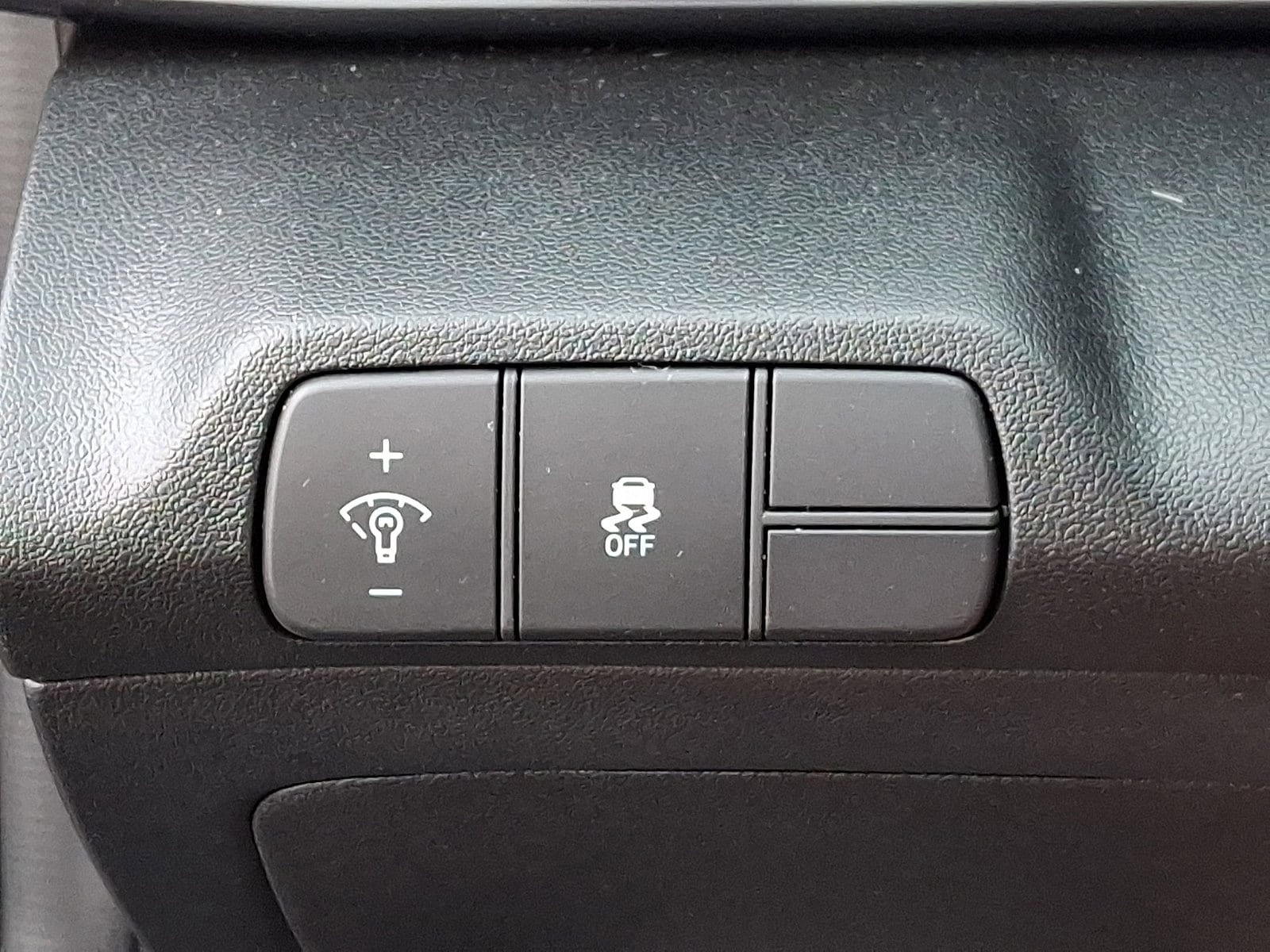 Certified 2025 Hyundai Elantra Sport FWD image 25