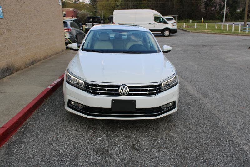 Used 2017 Volkswagen Passat 1.8T SE FWD image 2