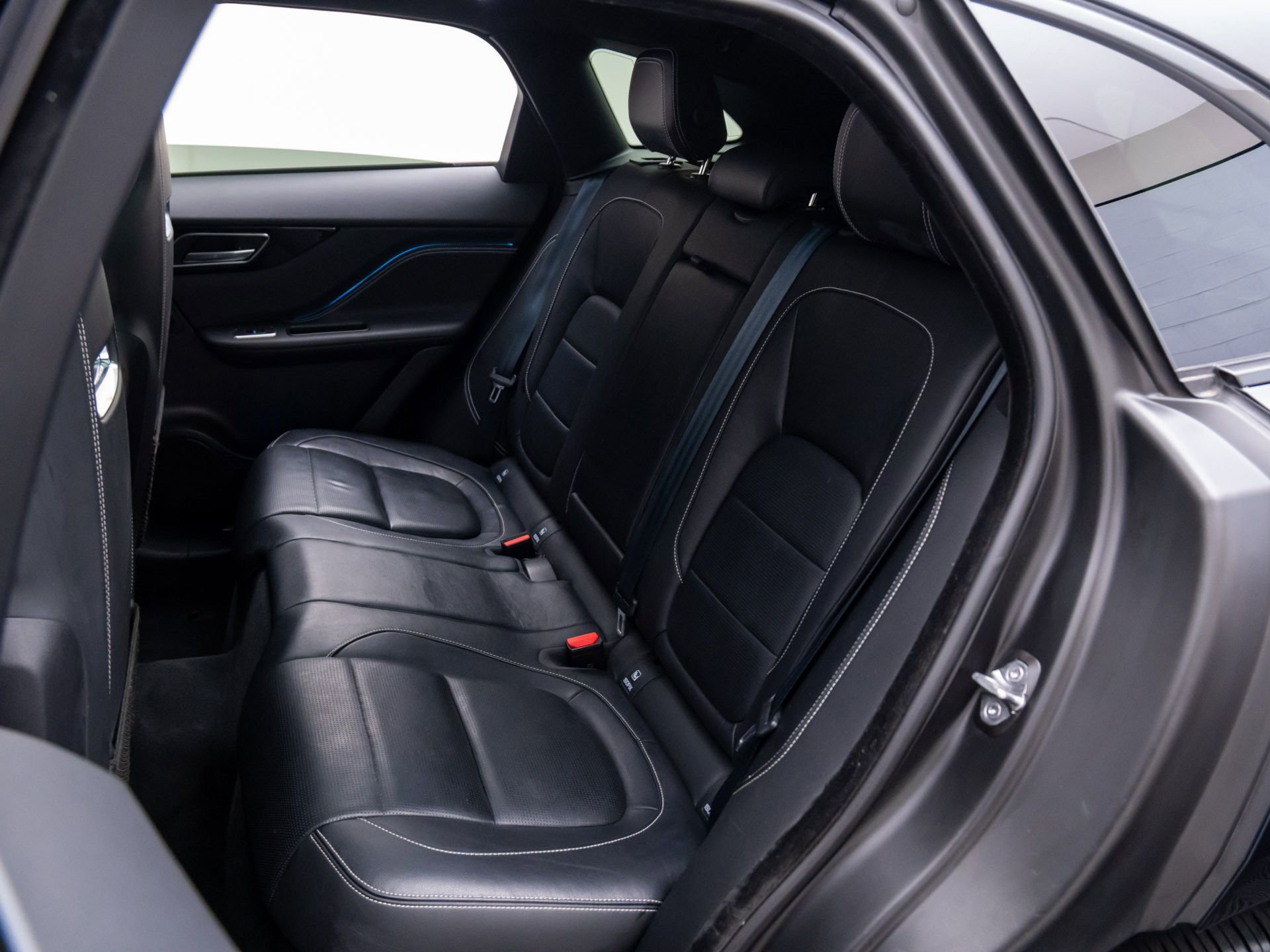 Used 2020 Jaguar F-PACE S image 15