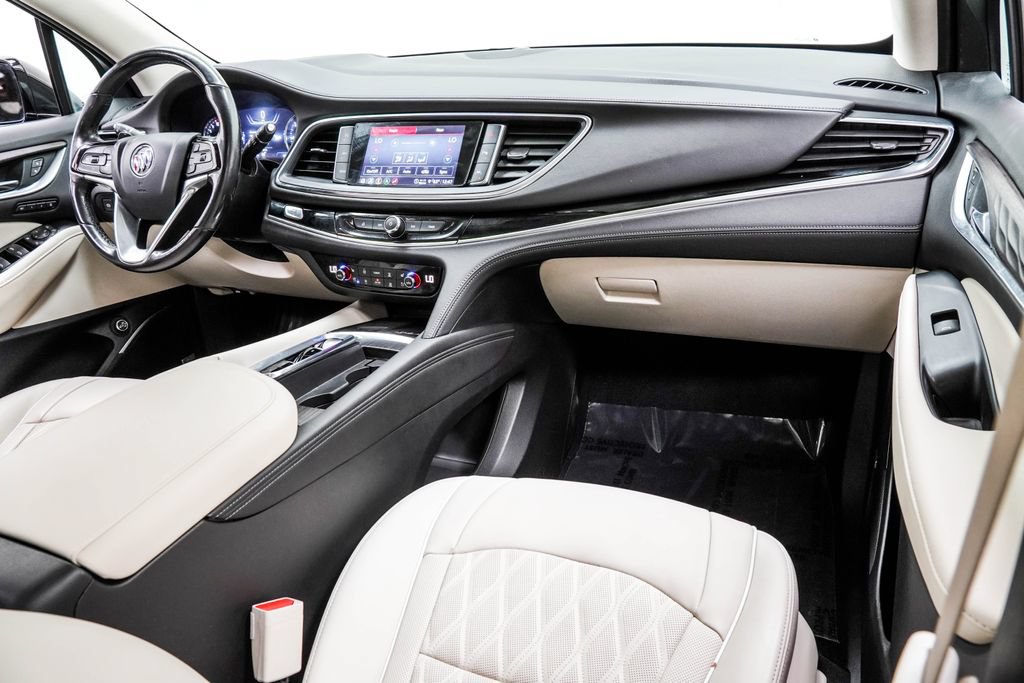Used 2023 Buick Enclave Avenir w/ Avenir Technology Package AWD/4WD image 24