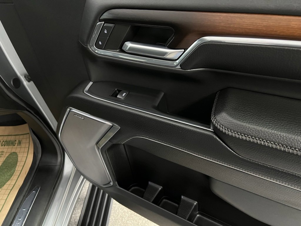 Used 2024 GMC Sierra 2500 Denali w/ Denali Reserve Package image 64