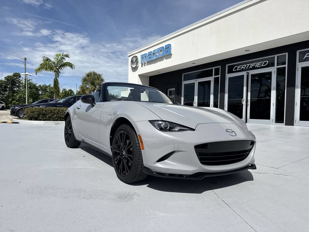 Used 2025 MAZDA MX-5 Miata Club RWD image 30