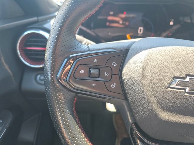 Used 2024 Chevrolet Trax RS w/ Sunroof Package FWD image 21