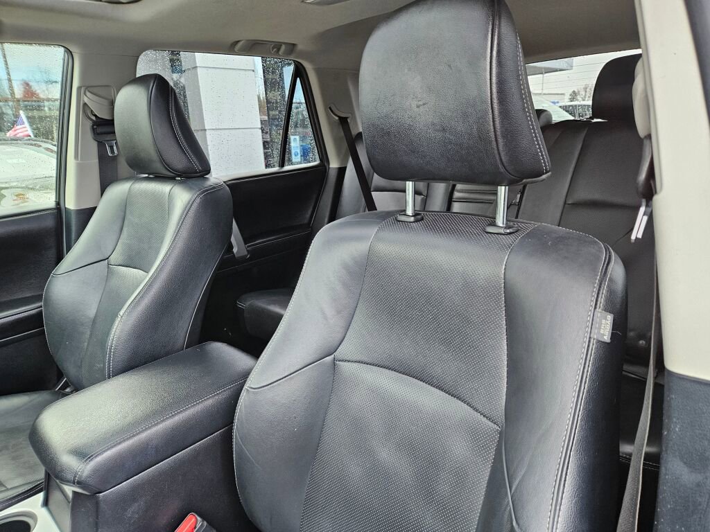 Used 2015 Toyota 4Runner Limited AWD/4WD image 13
