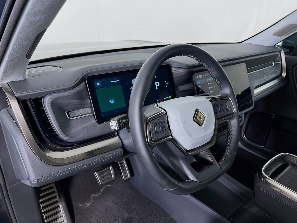 Used 2023 Rivian R1S Adventure image 9
