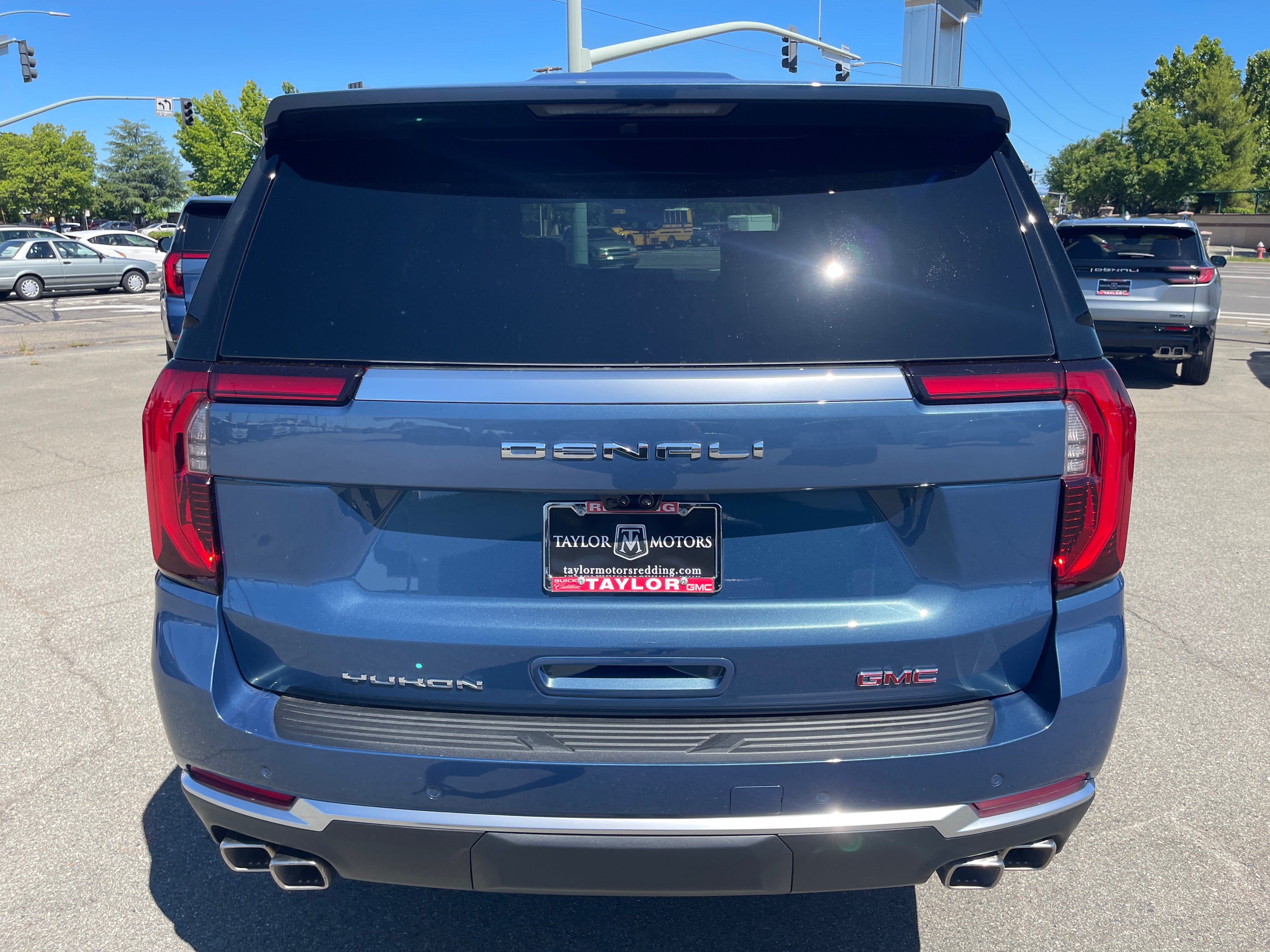New 2026 GMC Yukon Denali w/ Denali Reserve Package AWD/4WD image 6
