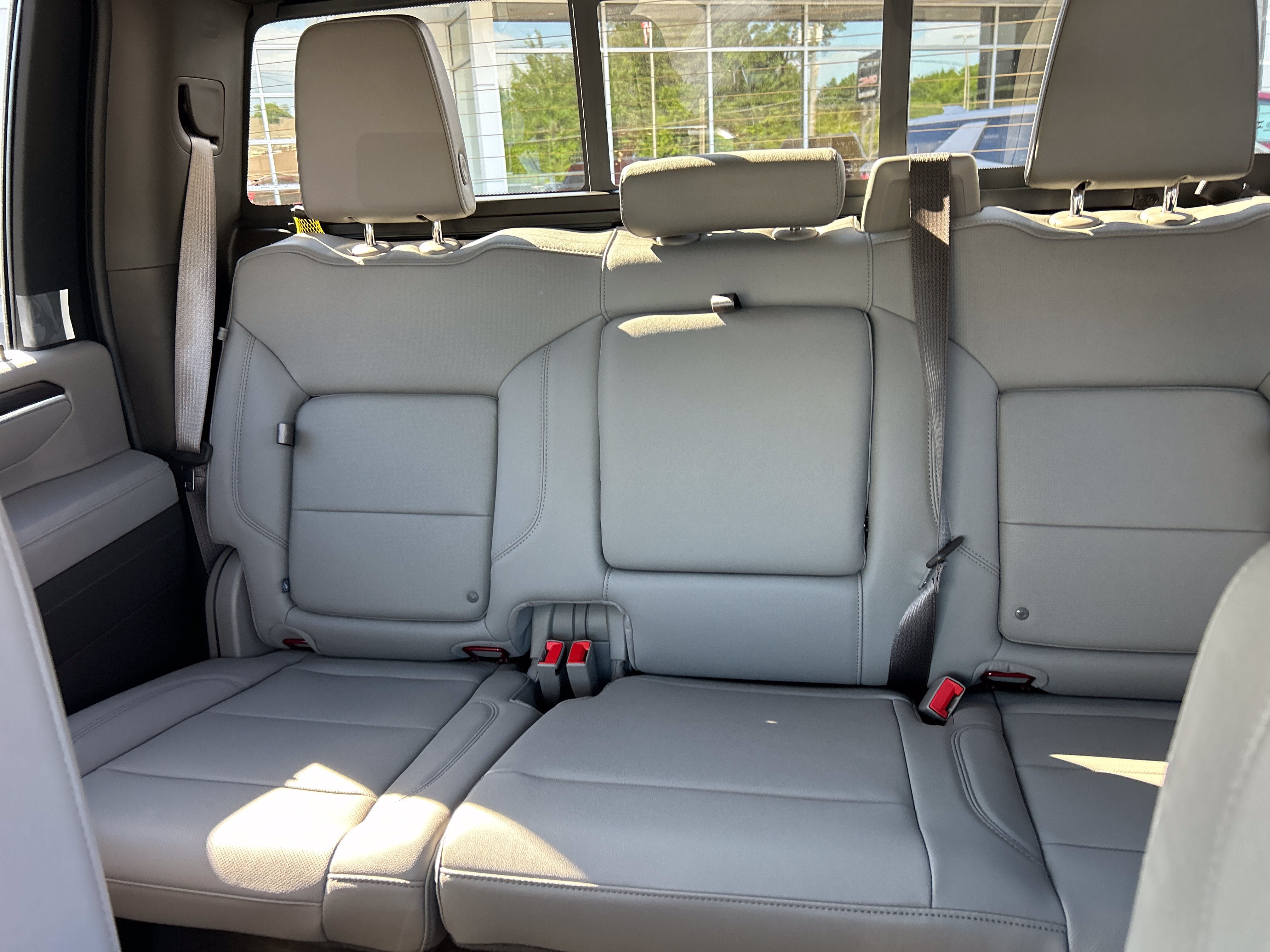 New 2026 GMC Sierra 2500 SLT w/ SLT Premium Package AWD/4WD image 27
