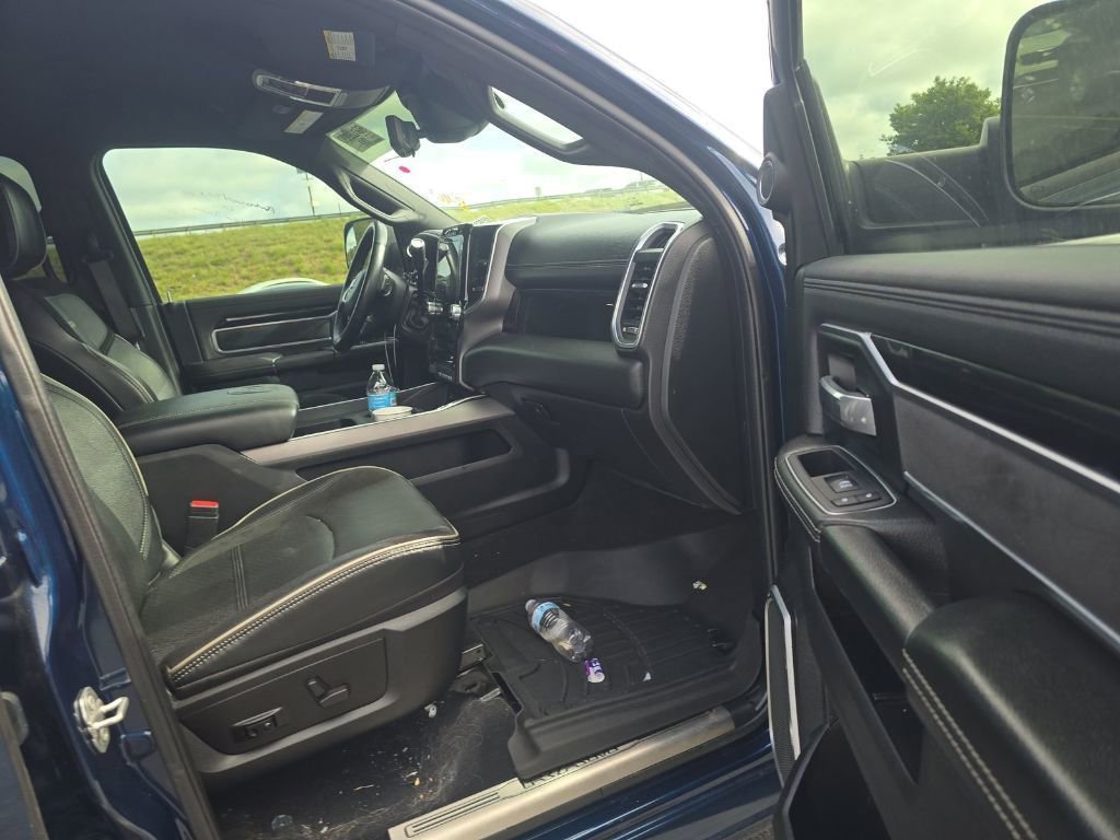 Used 2022 RAM 3500 Laramie AWD/4WD image 13