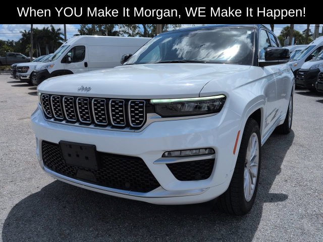 Used 2024 Jeep Grand Cherokee Summit AWD/4WD image 11