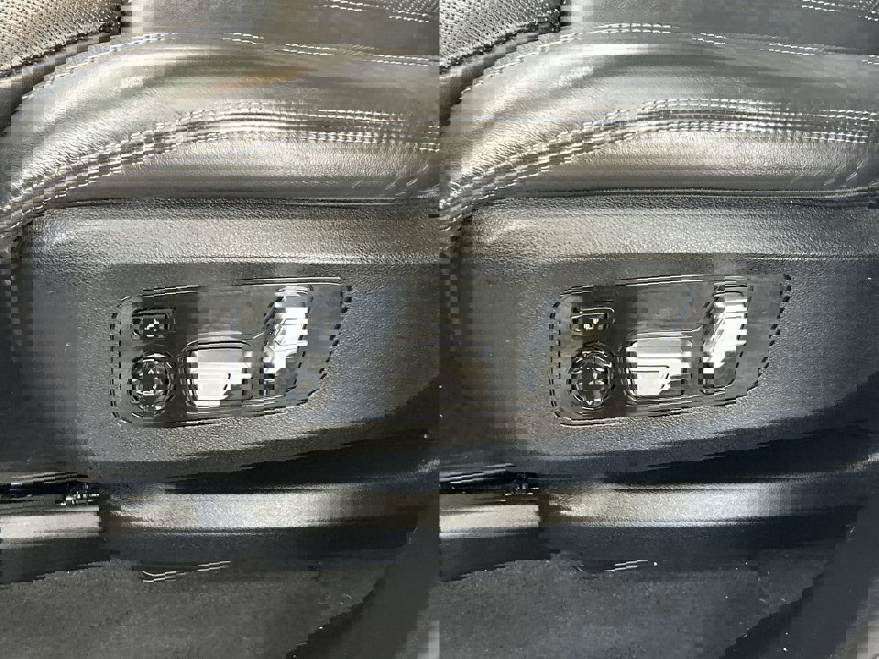 Used 2021 BMW X7 xDrive40i w/ Premium Package image 20