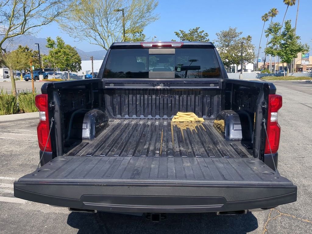 Used 2023 Chevrolet Silverado 1500 LTZ w/ LTZ Convenience Package II AWD/4WD image 29