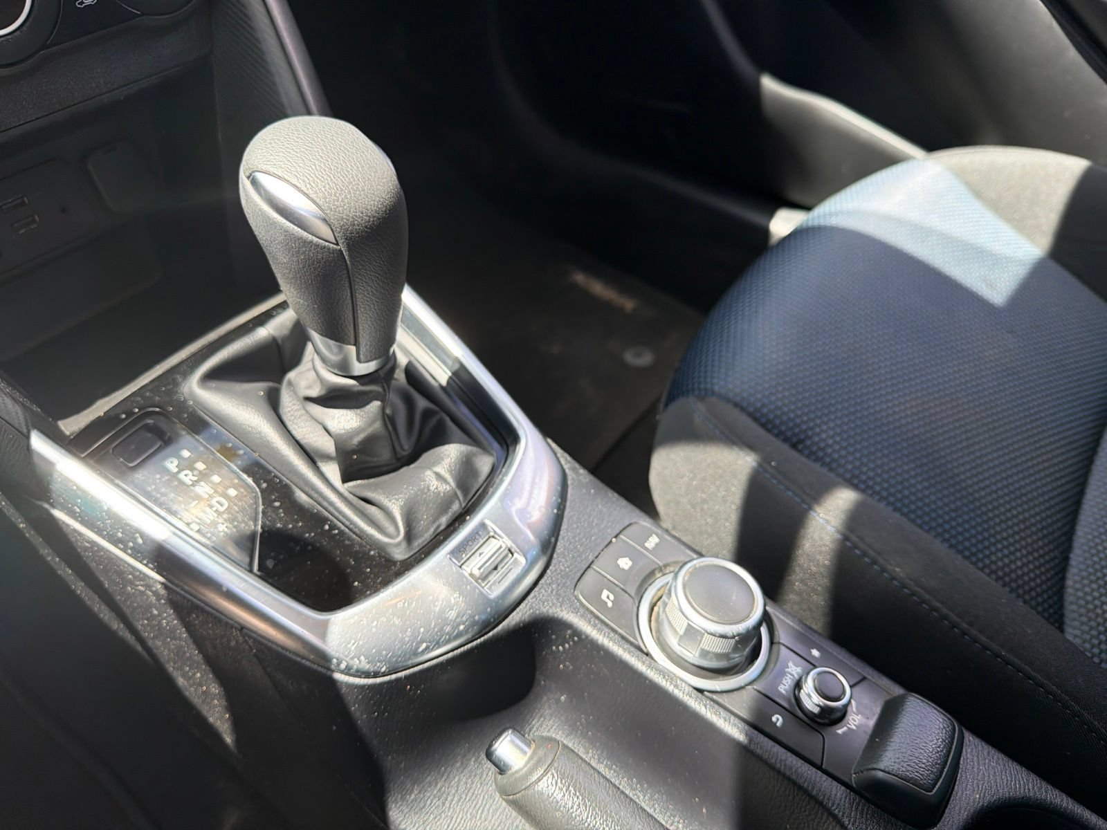 Used 2019 Toyota Yaris LE FWD image 23