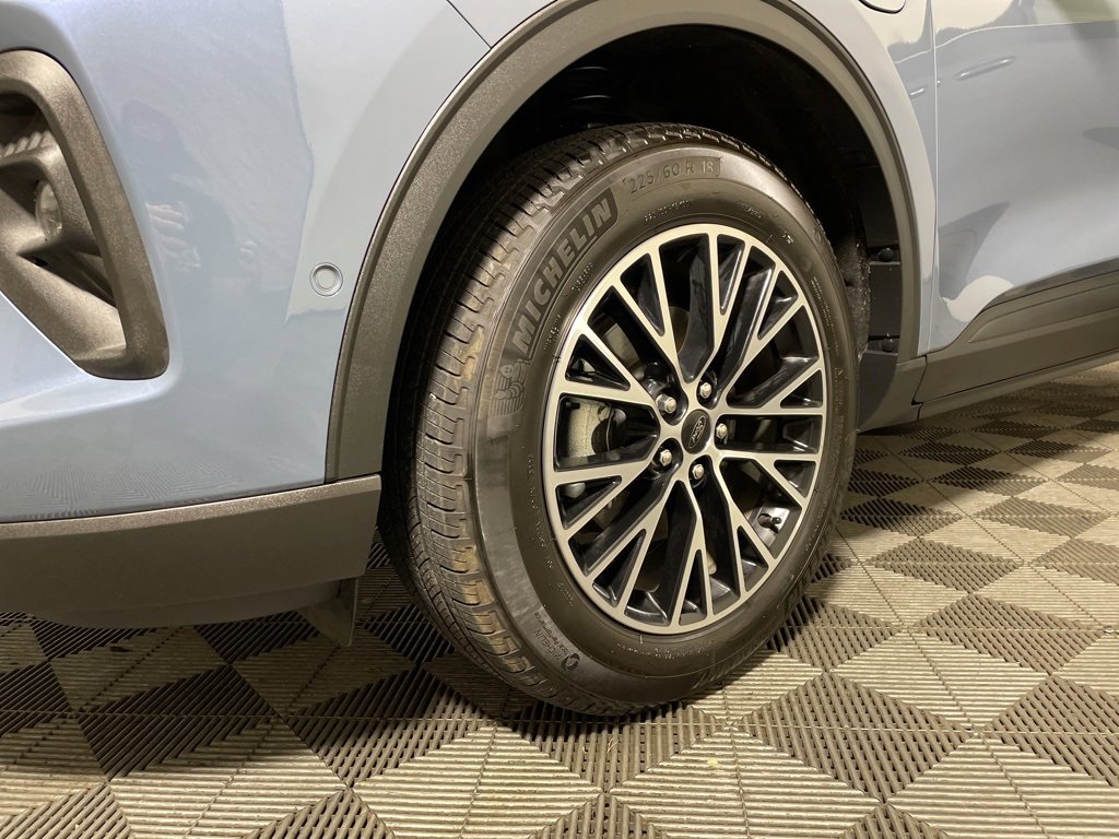 Used 2024 Ford Escape SE w/ PHEV Premium Package image 32