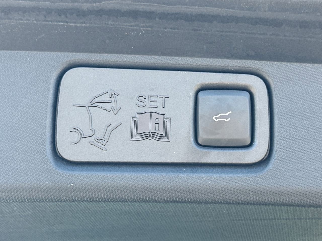 Certified 2022 Ford Mustang Mach-E Select w/ Comfort/Technology Package RWD image 22