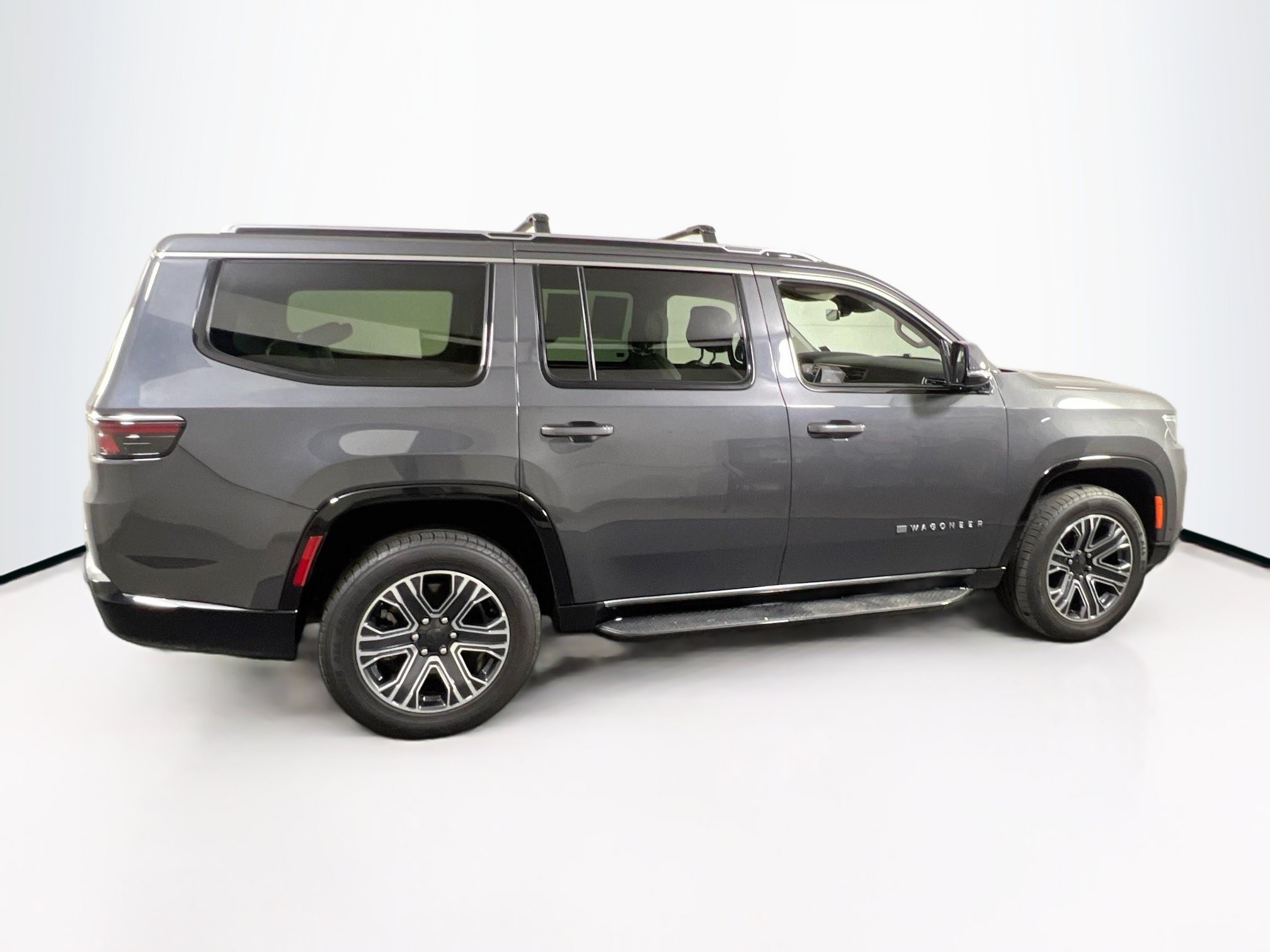 Used 2022 Jeep Wagoneer Series III AWD/4WD image 4