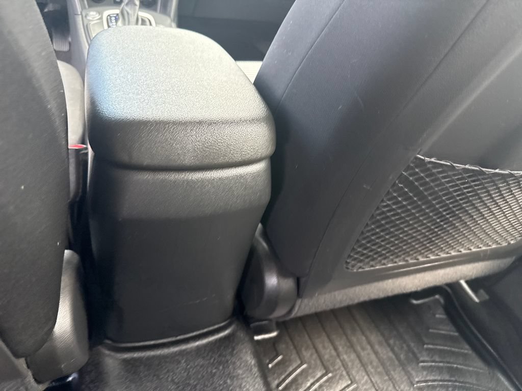 Used 2018 Hyundai Kona SE FWD image 17