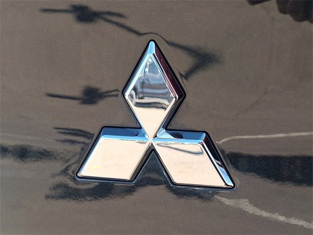Used 2024 Mitsubishi Outlander SE image 30