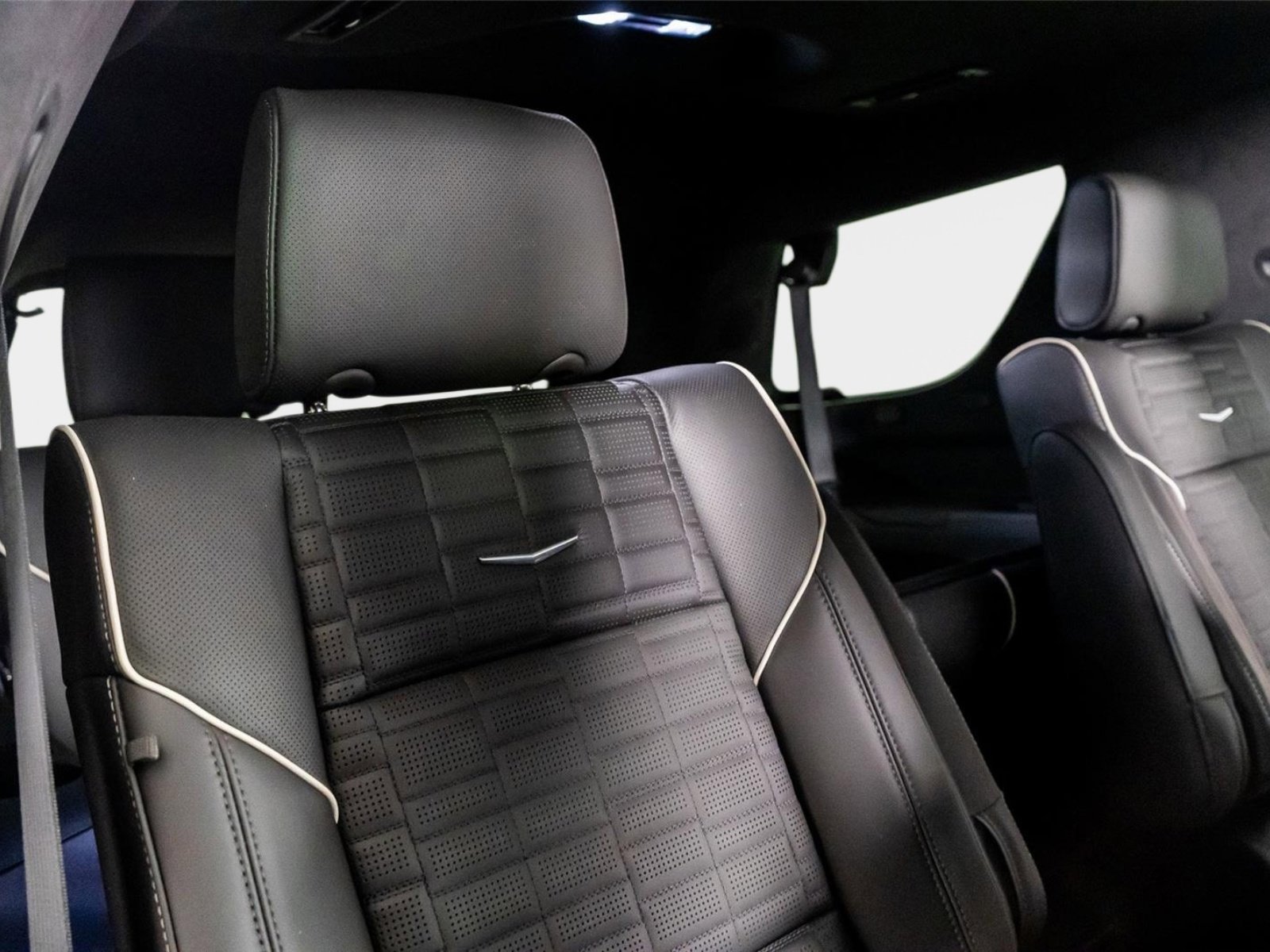 Used 2026 Cadillac Escalade V w/ LPO, Floor Liner Package image 30