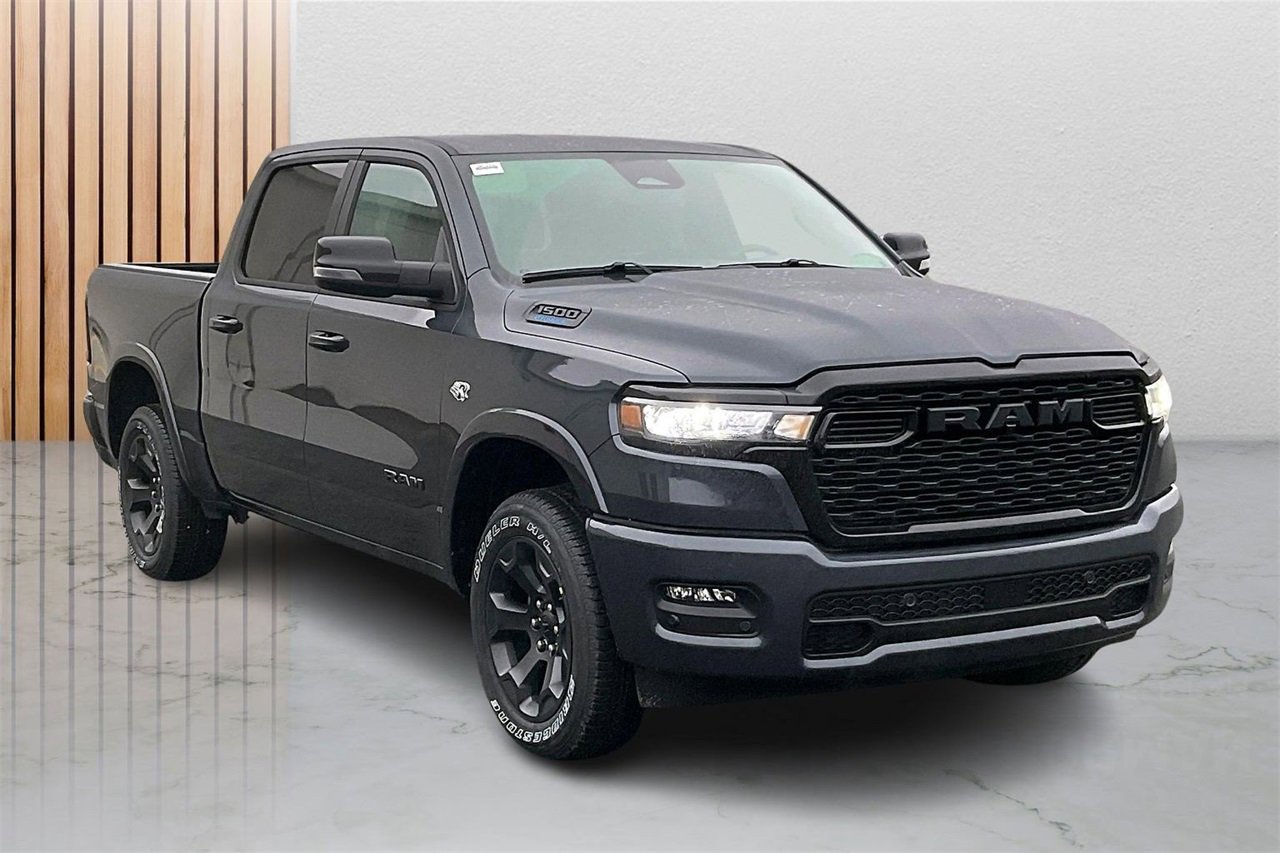 New 2026 RAM 1500 4x4 Crew Cab image 2